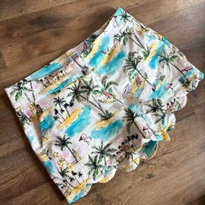 Crown & Ivy Island Beach Summer Print Scalloped Hem Shorts Women's 6 Excellent p